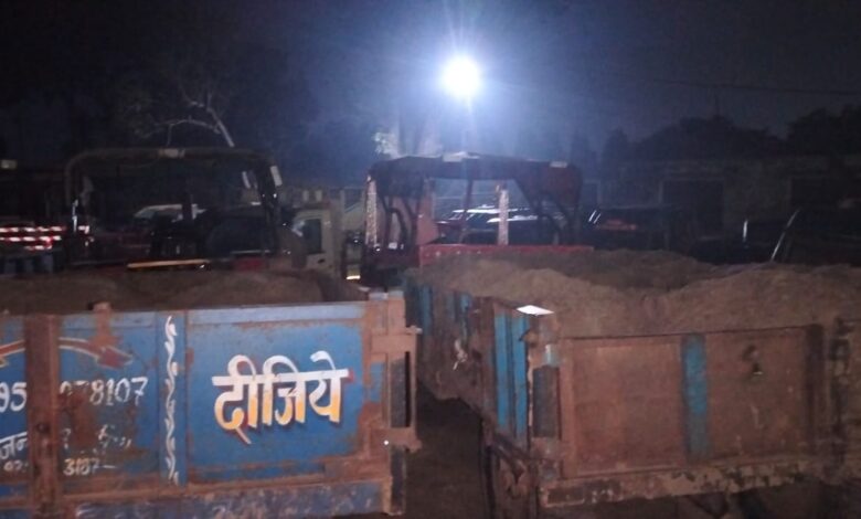 6 tractors seized in illegal mining proceedings