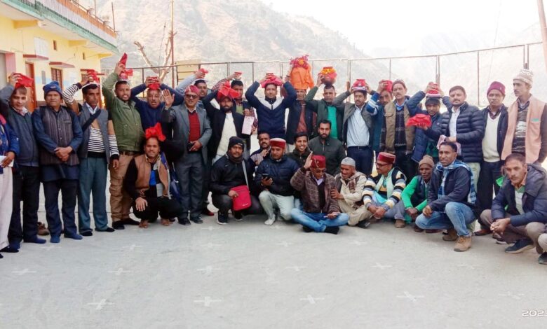 Akshat Kalash Yatra leaves from Saraswati Shishu Mandir Thatur to Nyaya Panchayat Kheda
