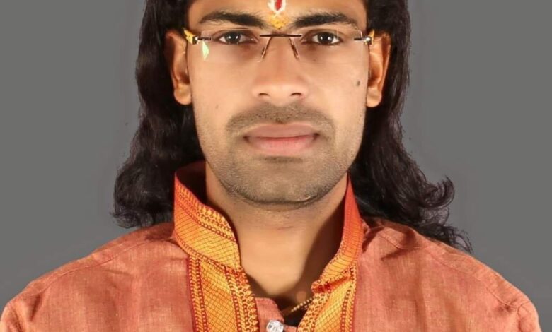 Acharya Balkrishna Bandhani resident of village Parodi of Jaunpur block became assistant professor of Garhwal University