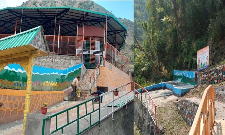 Munglodi the marginal village of Jaunpur development block is moving on the path of development