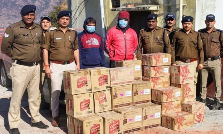 Big action by Kempty police 32 boxes of illegal liquor recovered
