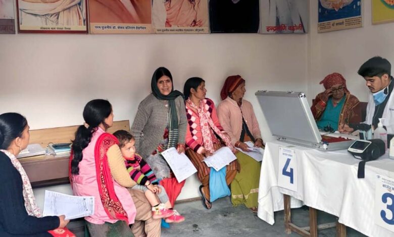 Forest department organized free medical camp in Kempty more than 200 patients got examined