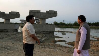 Chief Minister inspected the road under construction on Indo Nepal border
